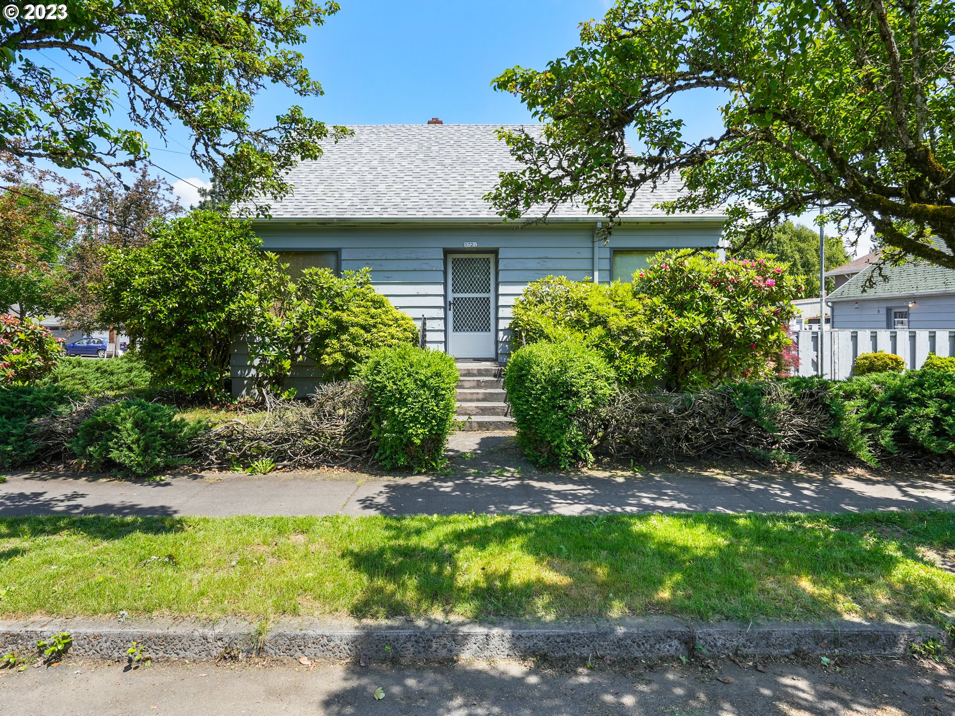 5721 North Willis Blvd  