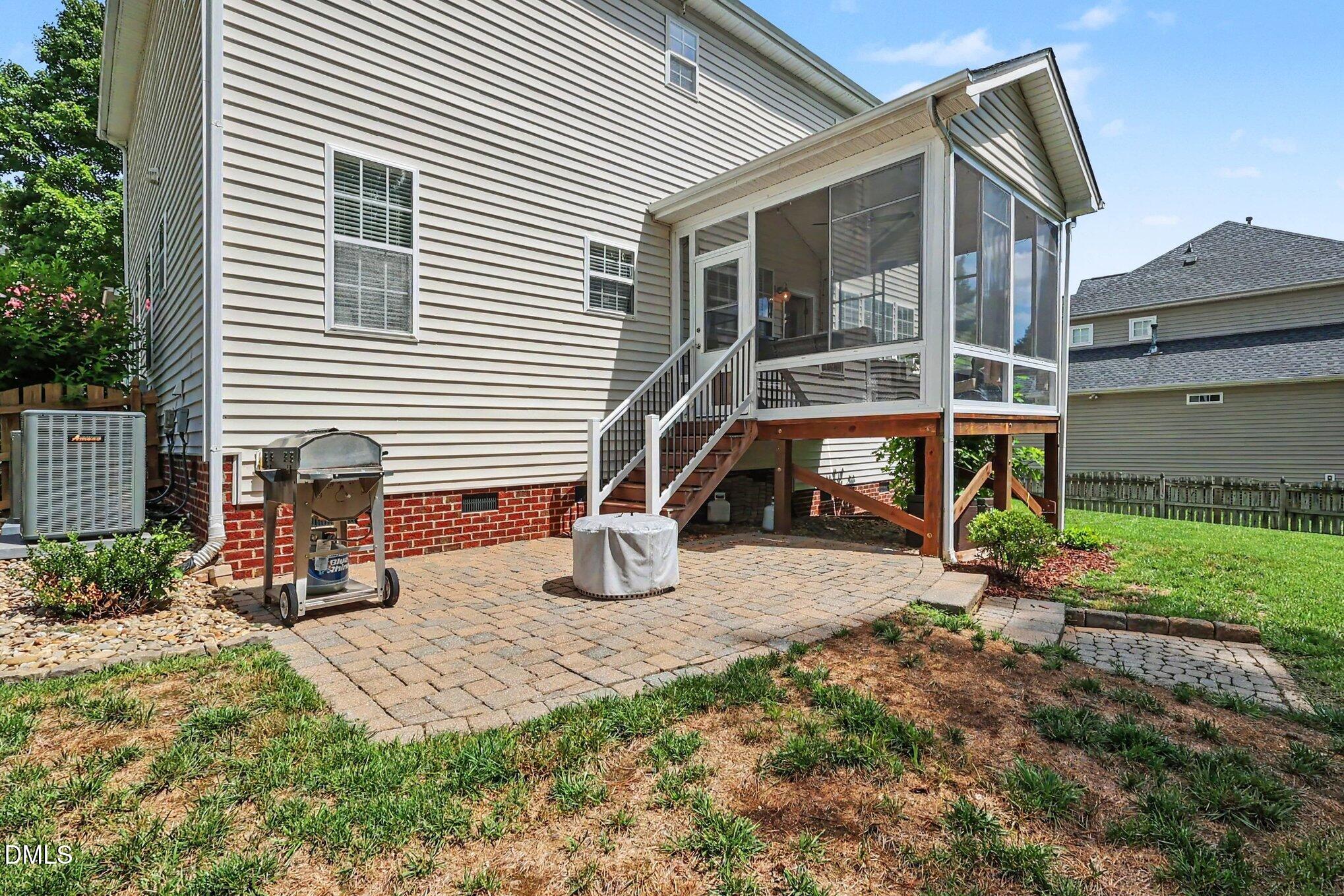 8417 Dunnington Circle Raleigh, NC 27613 - Photo 31 of 40 029_file_6733