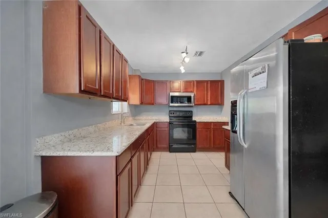 $599,975 | 321 14th Street Northeast, Naples, FL 34120