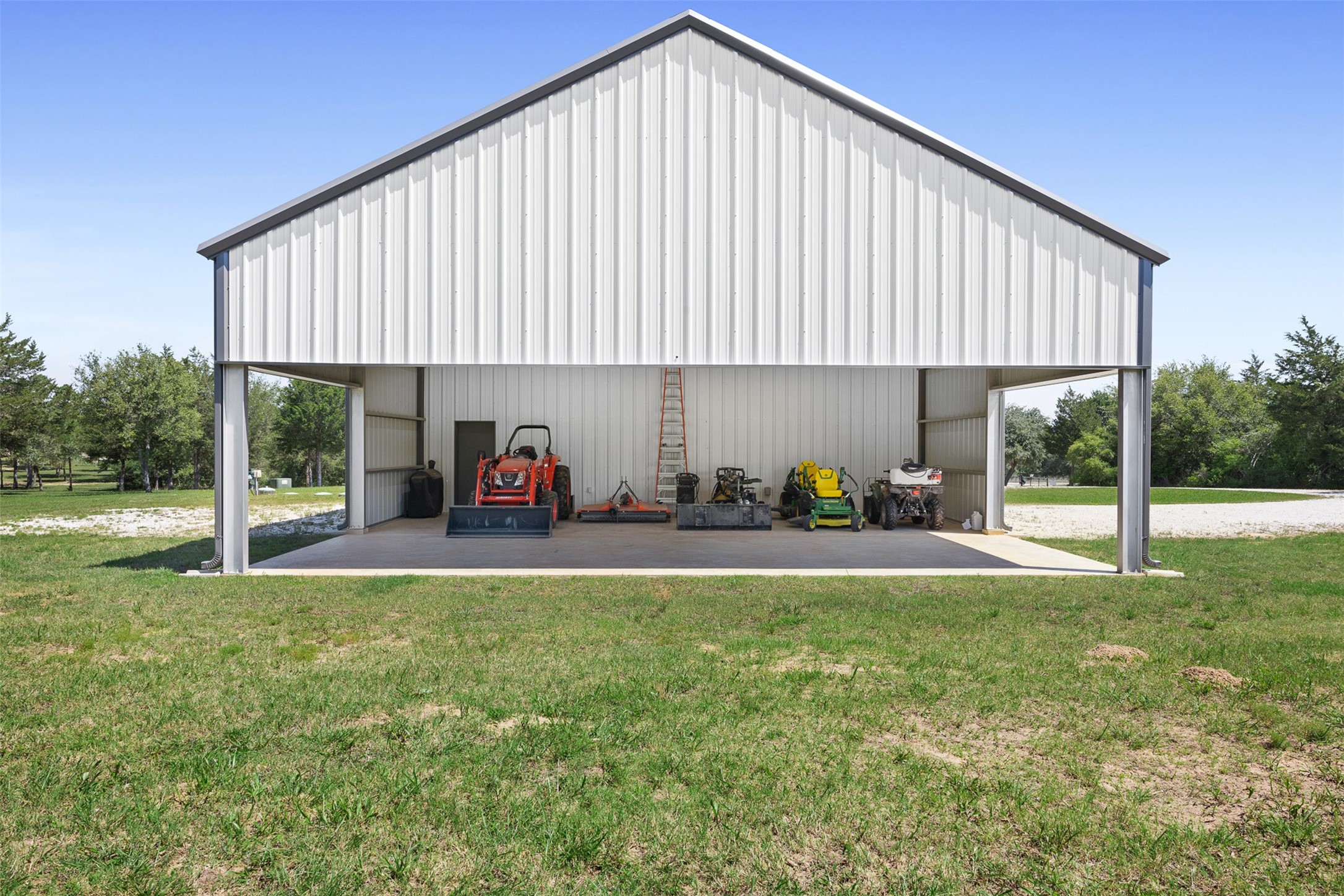 2215 Oak Ridge Road Weimar, TX 78962 - Photo 24 of 36