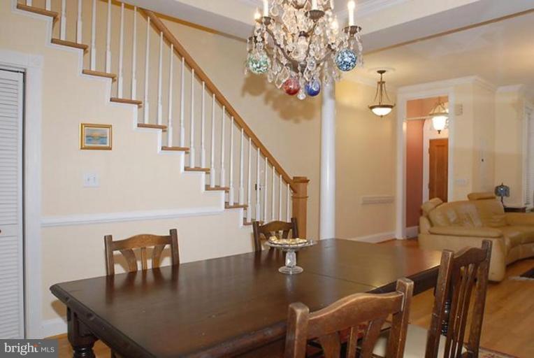 526 4th Street Northeast Washington, DC 20002 - Photo 4 of 12 Dining Area