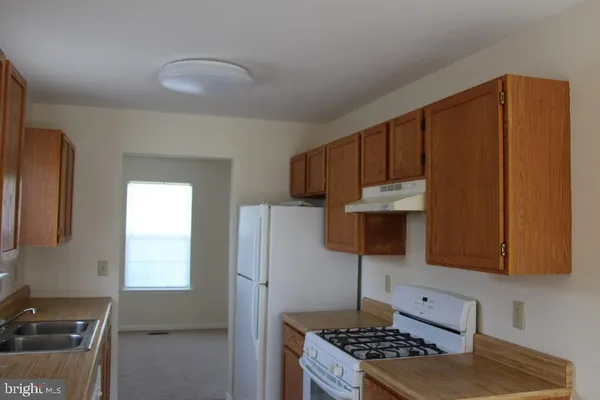 $2,295 | 8651 Chester Court, Easton, MD 21601