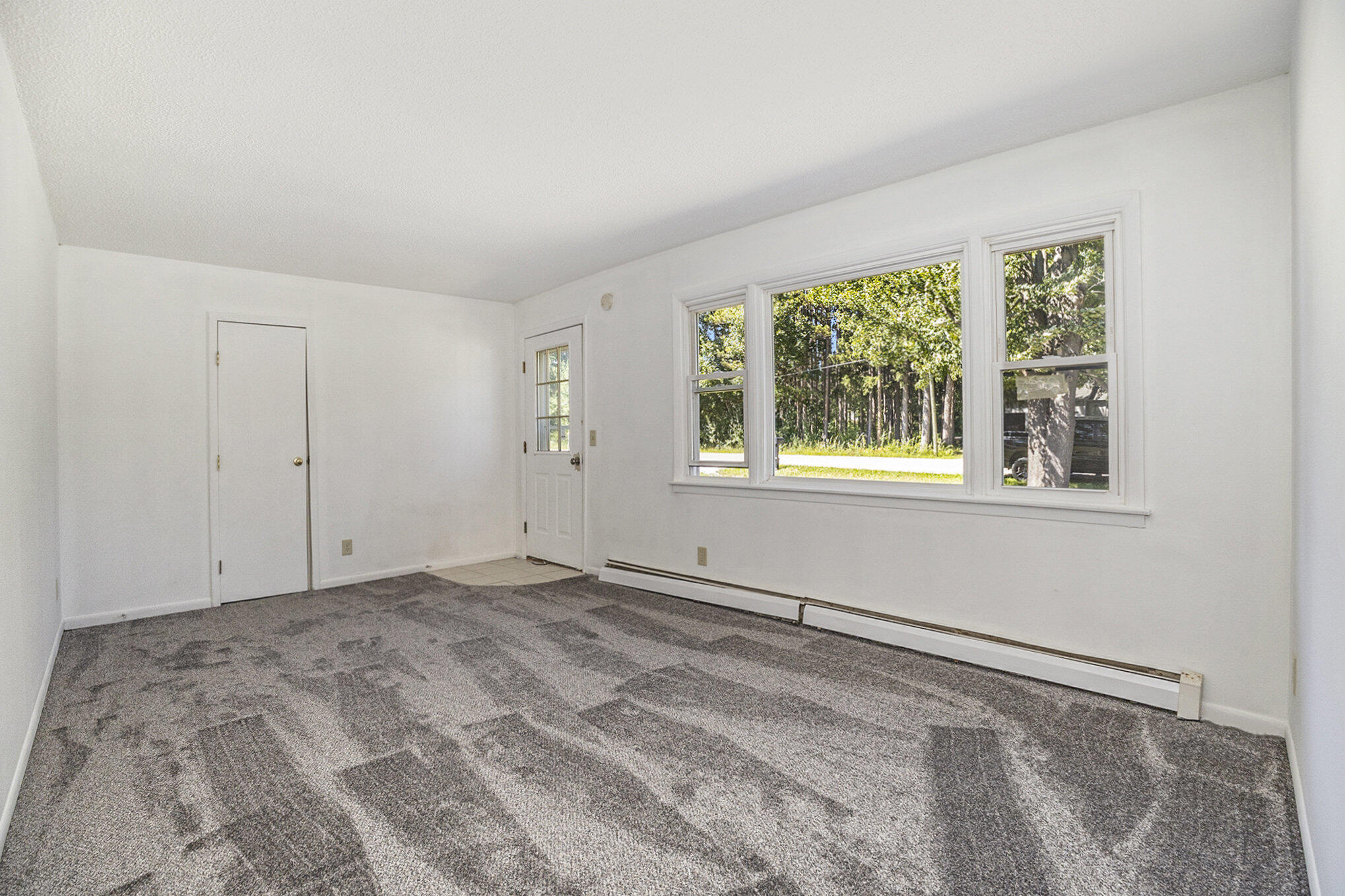14360 Leonard Road Spring Lake, MI 49456 - Photo 15 of 32 015_file_425