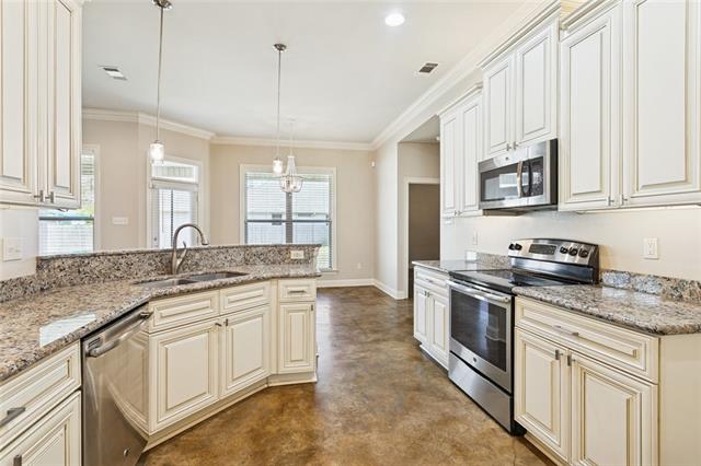 1017 Foy Street Mandeville, LA 70448 - Photo 3 of 18
