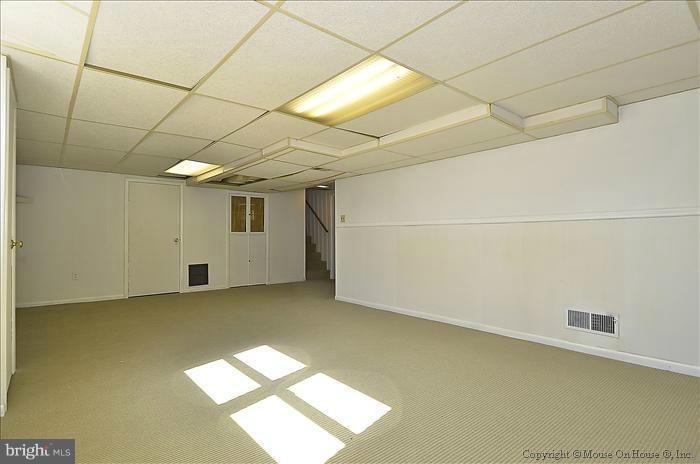 1005 Forest Glen Road Silver Spring, MD 20901 - Photo 5 of 26