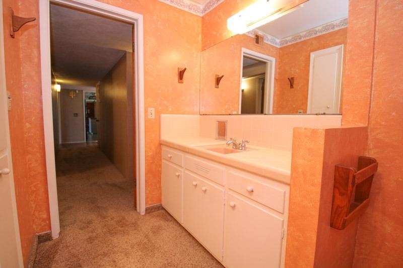 560 East Parlier Avenue Reedley, CA 93654 - Photo 33 of 77 Gallery Image 33