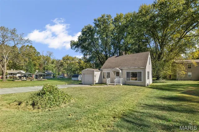 $99,000 | 347 Brookside Drive, Caseyville, IL 62232