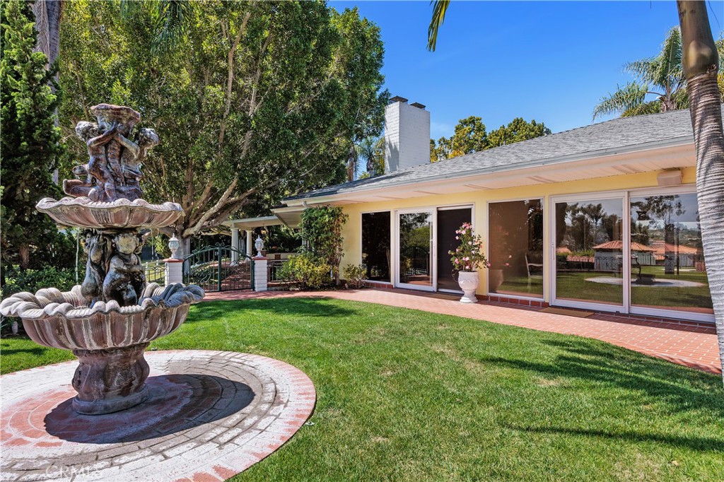 2086 Playa Road Carlsbad, CA 92009 - Photo 9 of 44