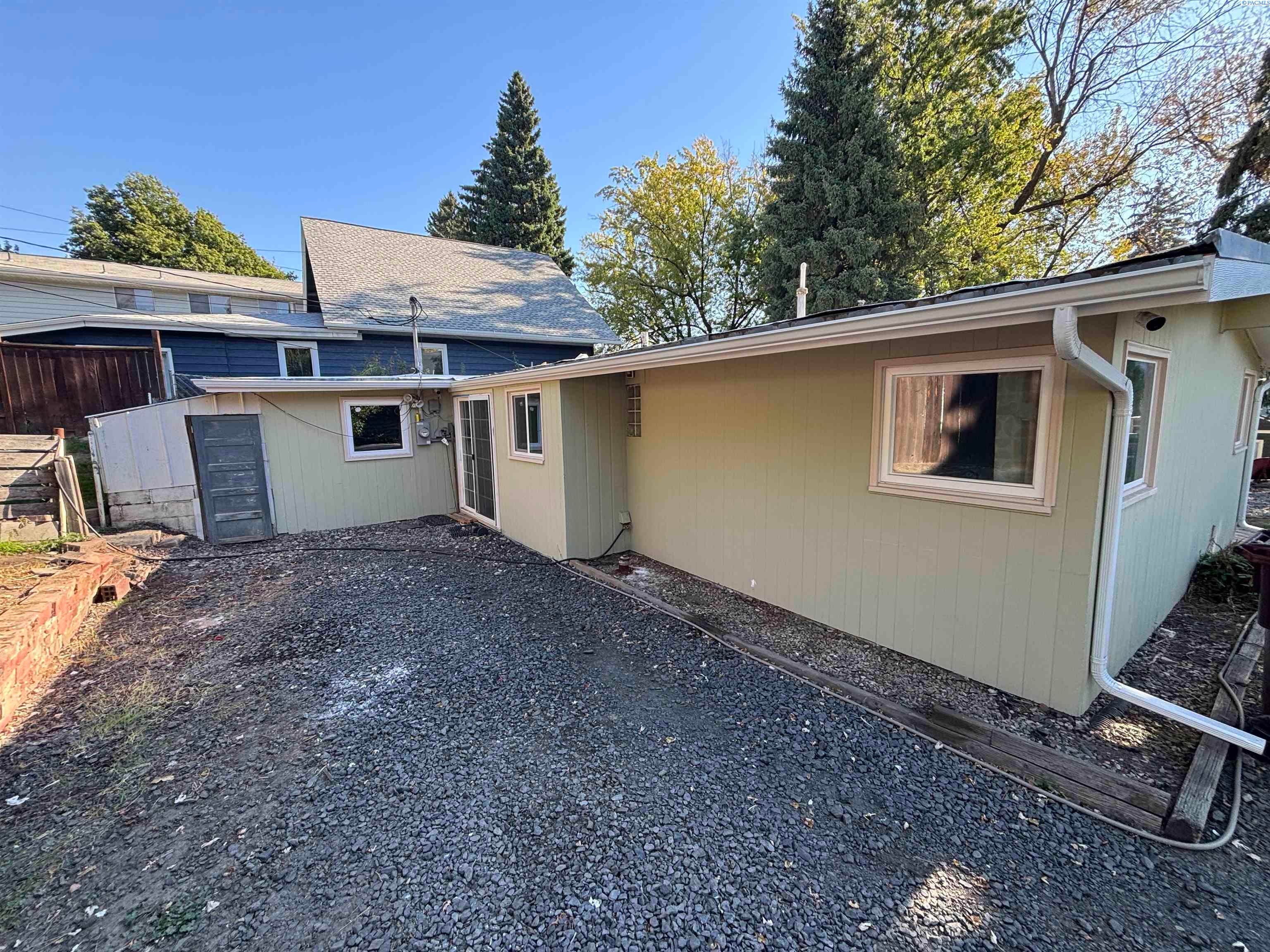 345 Southwest State Street Pullman, WA 99163 - Photo 17 of 22 Gallery Image 17