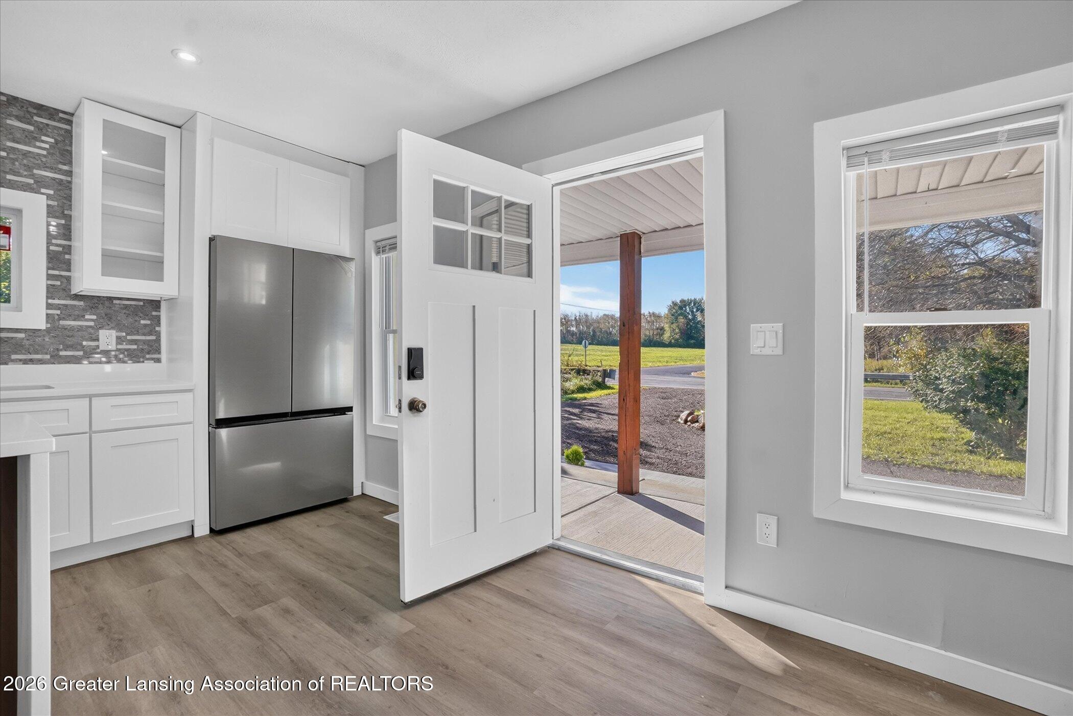 1506 Holt Road Mason, MI 48854 - Photo 5 of 43 05-1506-Holt-Rd-Mason-MI-48854-WindowSti