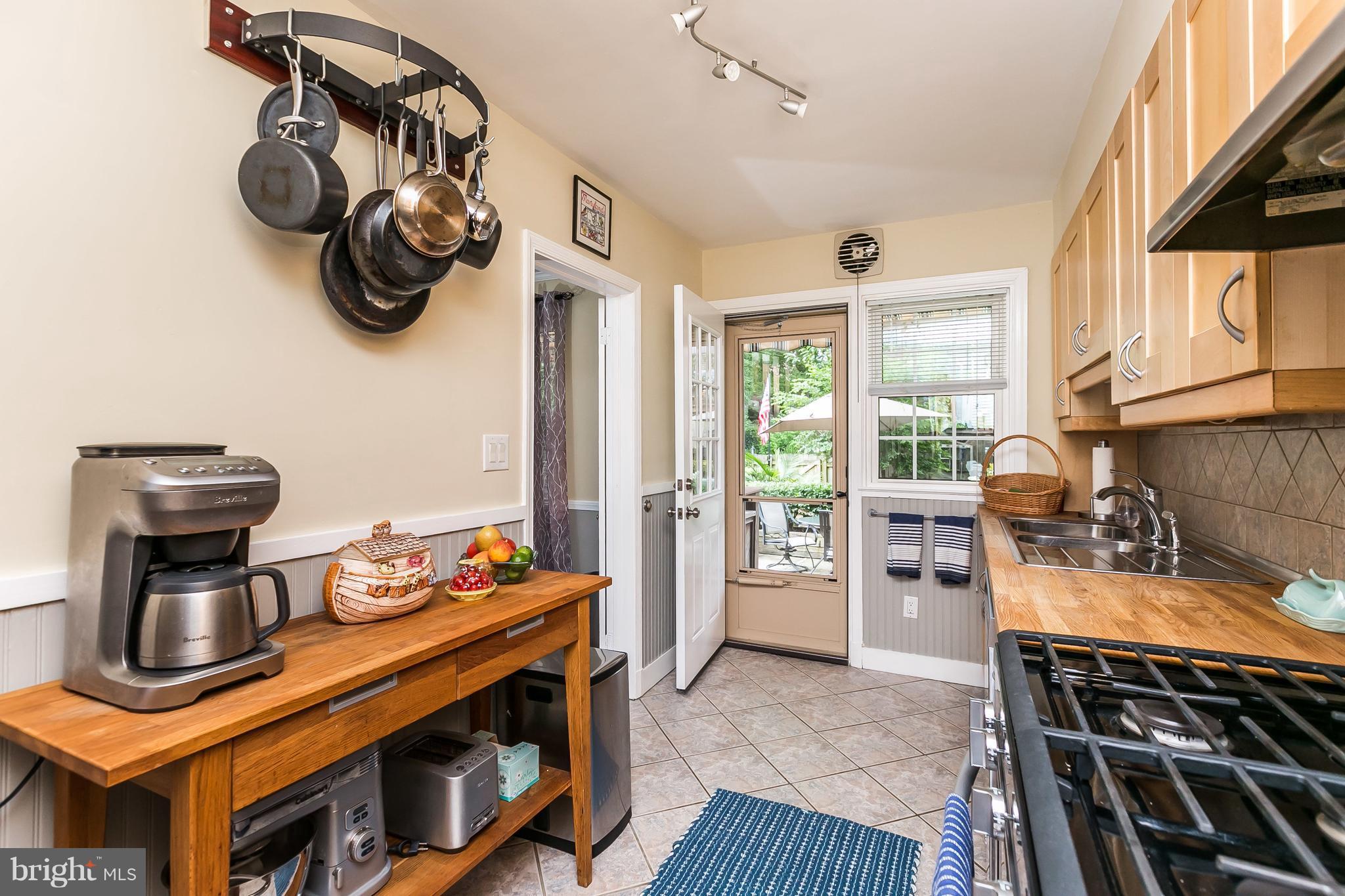 153 Stanmore Road Baltimore, MD 21212 - Photo 11 of 26 Kitchen