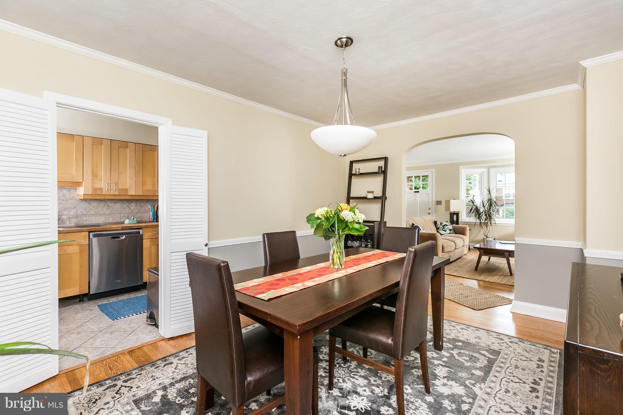 153 Stanmore Road Baltimore, MD 21212 - Photo 7 of 26 Living Room