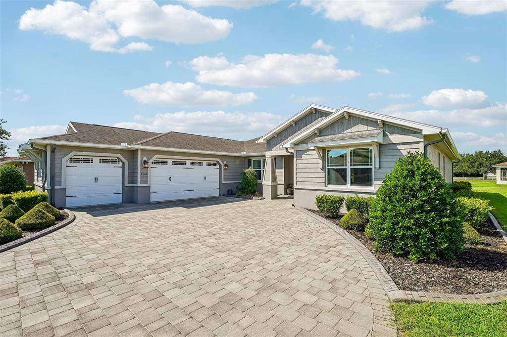 9548 Southwest 86th Place Ocala, FL 34481 - Photo 2 of 29