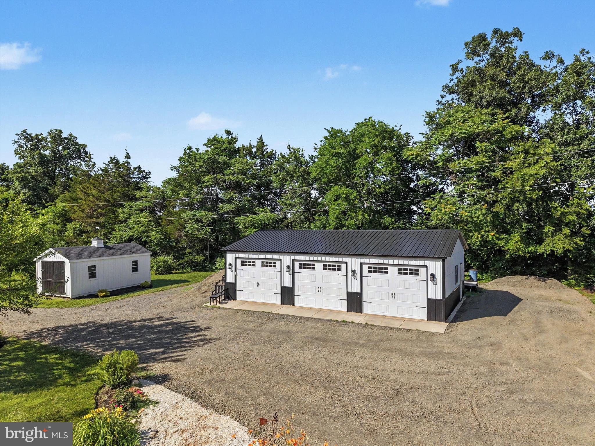 6493 Balls Mill Road Midland, VA 22728 - Photo 47 of 53 3 Car Garage