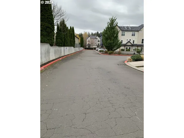 $230,000 | 10733 Northeast Red Wing Way, Unit 101, Hillsboro, OR 97006