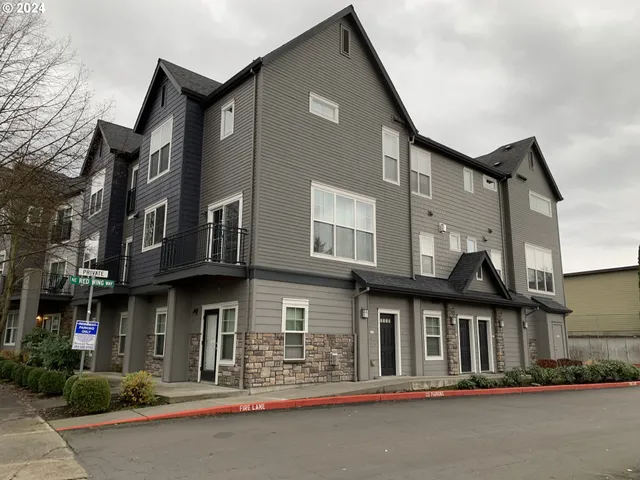 $230,000 | 10733 Northeast Red Wing Way, Unit 101, Hillsboro, OR 97006