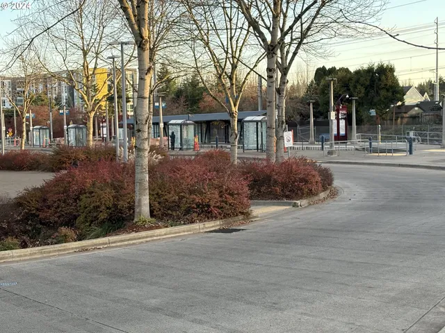 $230,000 | 10733 Northeast Red Wing Way, Unit 101, Hillsboro, OR 97006