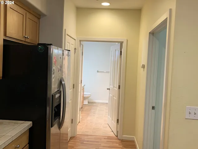 $230,000 | 10733 Northeast Red Wing Way, Unit 101, Hillsboro, OR 97006