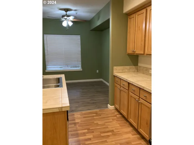 $230,000 | 10733 Northeast Red Wing Way, Unit 101, Hillsboro, OR 97006