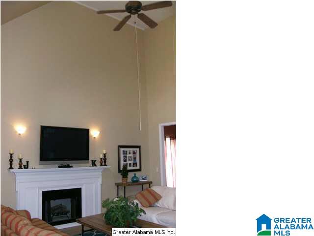 135 Cassy Circle Jemison, AL 35085 - Photo 5 of 21