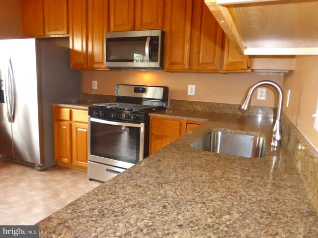 $605,000 | 2546 James Maury Drive, Herndon, VA 20171