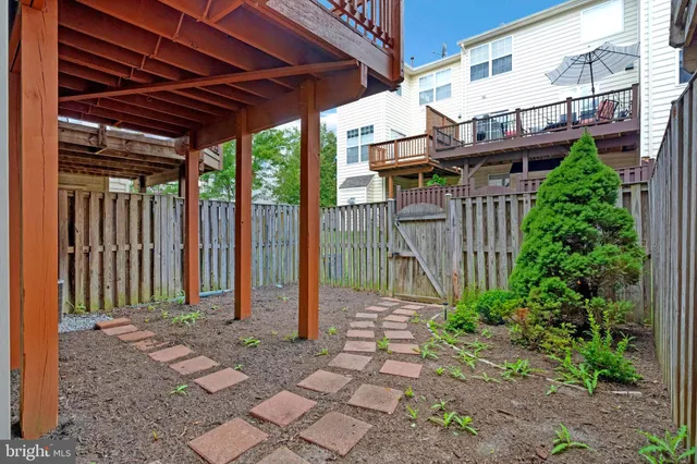 $605,000 | 2546 James Maury Drive, Herndon, VA 20171