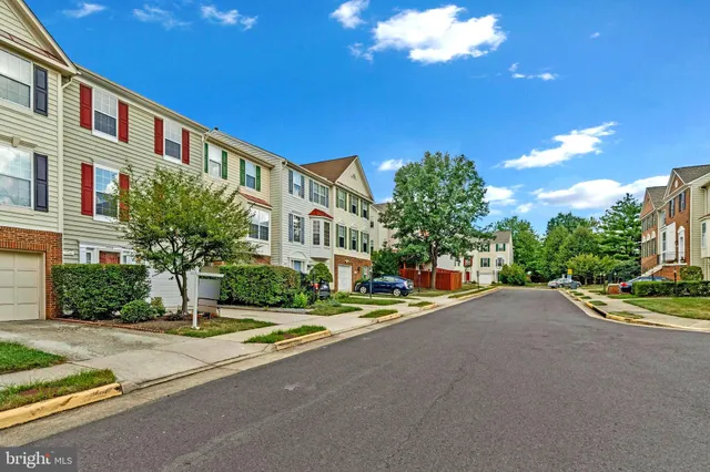 $605,000 | 2546 James Maury Drive, Herndon, VA 20171