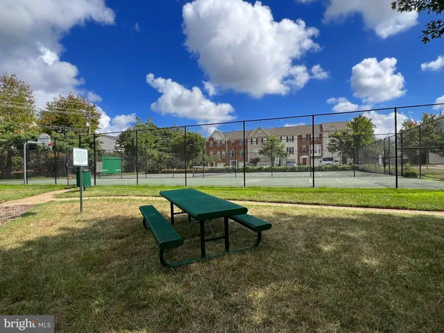 $605,000 | 2546 James Maury Drive, Herndon, VA 20171