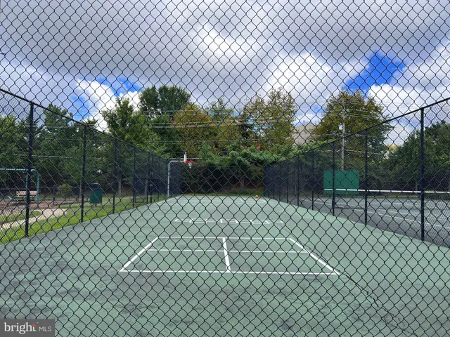 $605,000 | 2546 James Maury Drive, Herndon, VA 20171