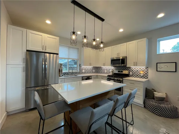 $3,400 | 1806 Haskell Street, Unit 2, Austin, TX 78702
