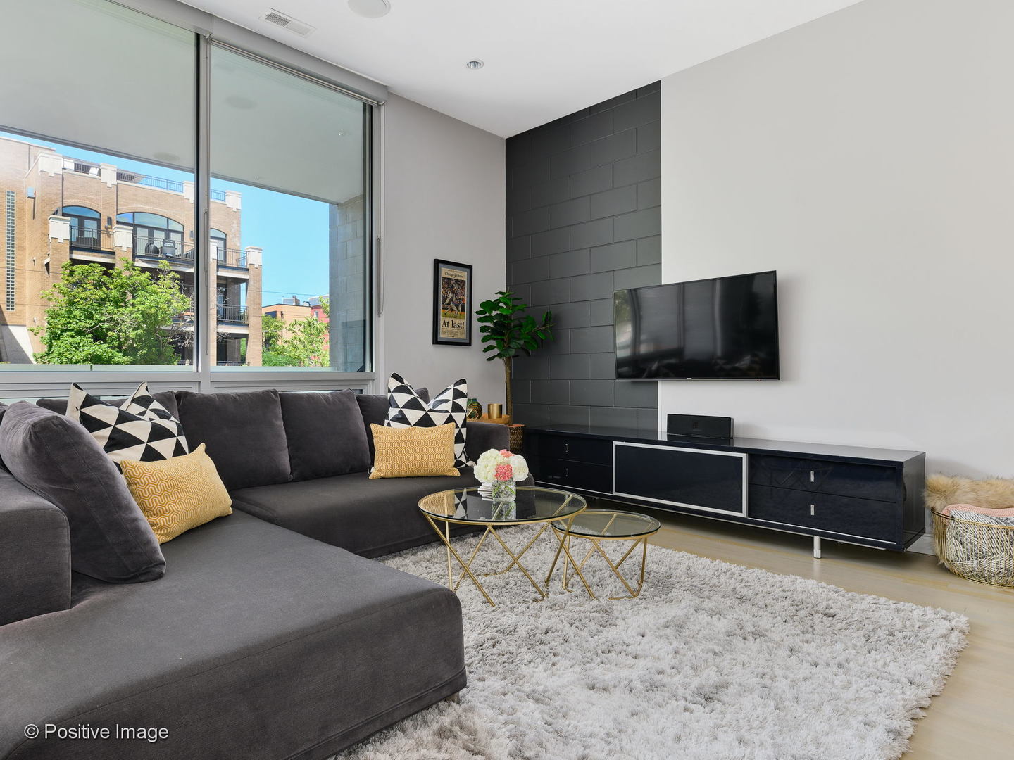 1711 West Division Street, Unit 203 Chicago, IL 60622 - Photo 6 of 28