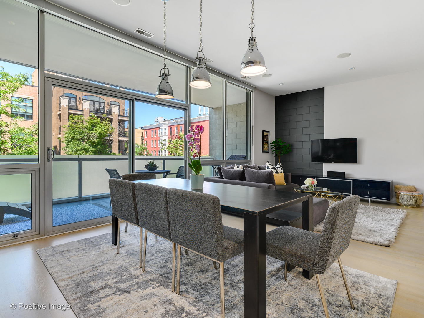 1711 West Division Street, Unit 203 Chicago, IL 60622 - Photo 9 of 28