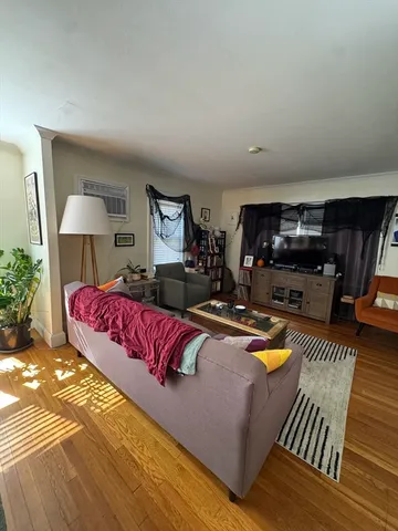$3,200 | 883 Fellsway, Unit 1, Medford, MA 02155