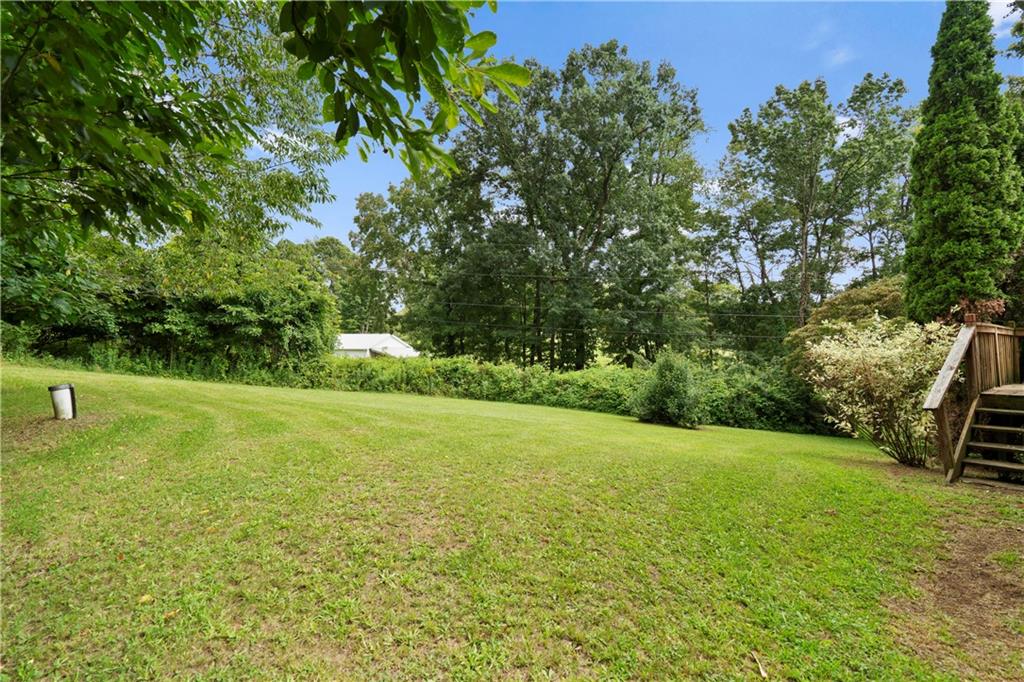 136 Bassett Road Clinton, PA 15026 - Photo 23 of 25