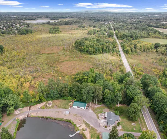 $165,000 | 20955 North Dixboro Road, South Lyon, MI 48178