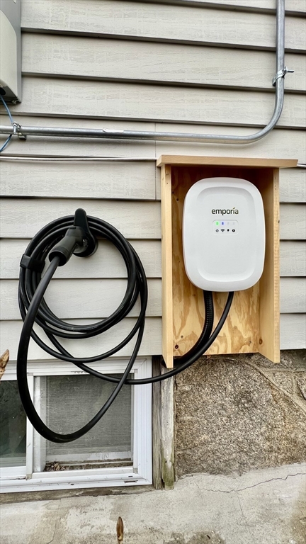 603 Temple Street Whitman, MA 02382 - Photo 34 of 40 a picture of a mirror of a house