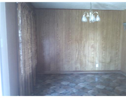 112 Rice Drive Portland, TX 78374 - Photo 4 of 10 a view of a closet