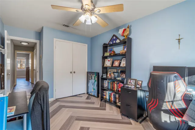 $235,700 | 2061 Winrock Boulevard, Unit 53, Houston, TX 77057