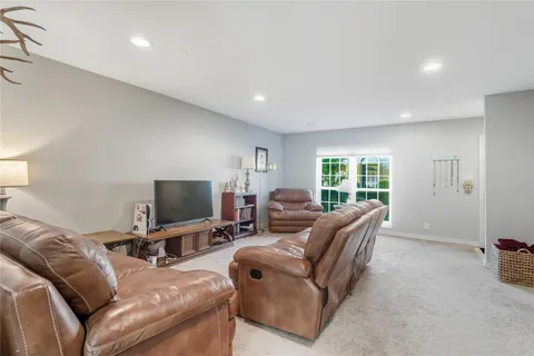 $235,700 | 2061 Winrock Boulevard, Unit 53, Houston, TX 77057