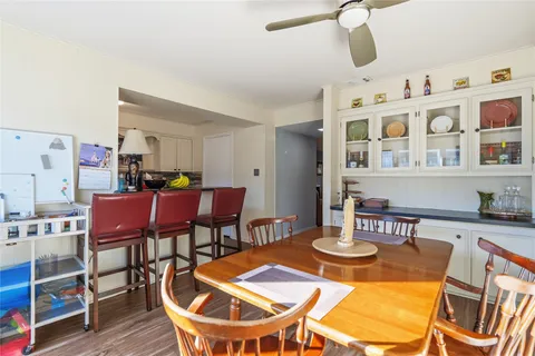 $235,700 | 2061 Winrock Boulevard, Unit 53, Houston, TX 77057