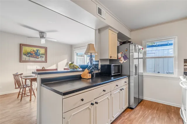 $235,700 | 2061 Winrock Boulevard, Unit 53, Houston, TX 77057