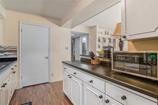 $235,700 | 2061 Winrock Boulevard, Unit 53, Houston, TX 77057