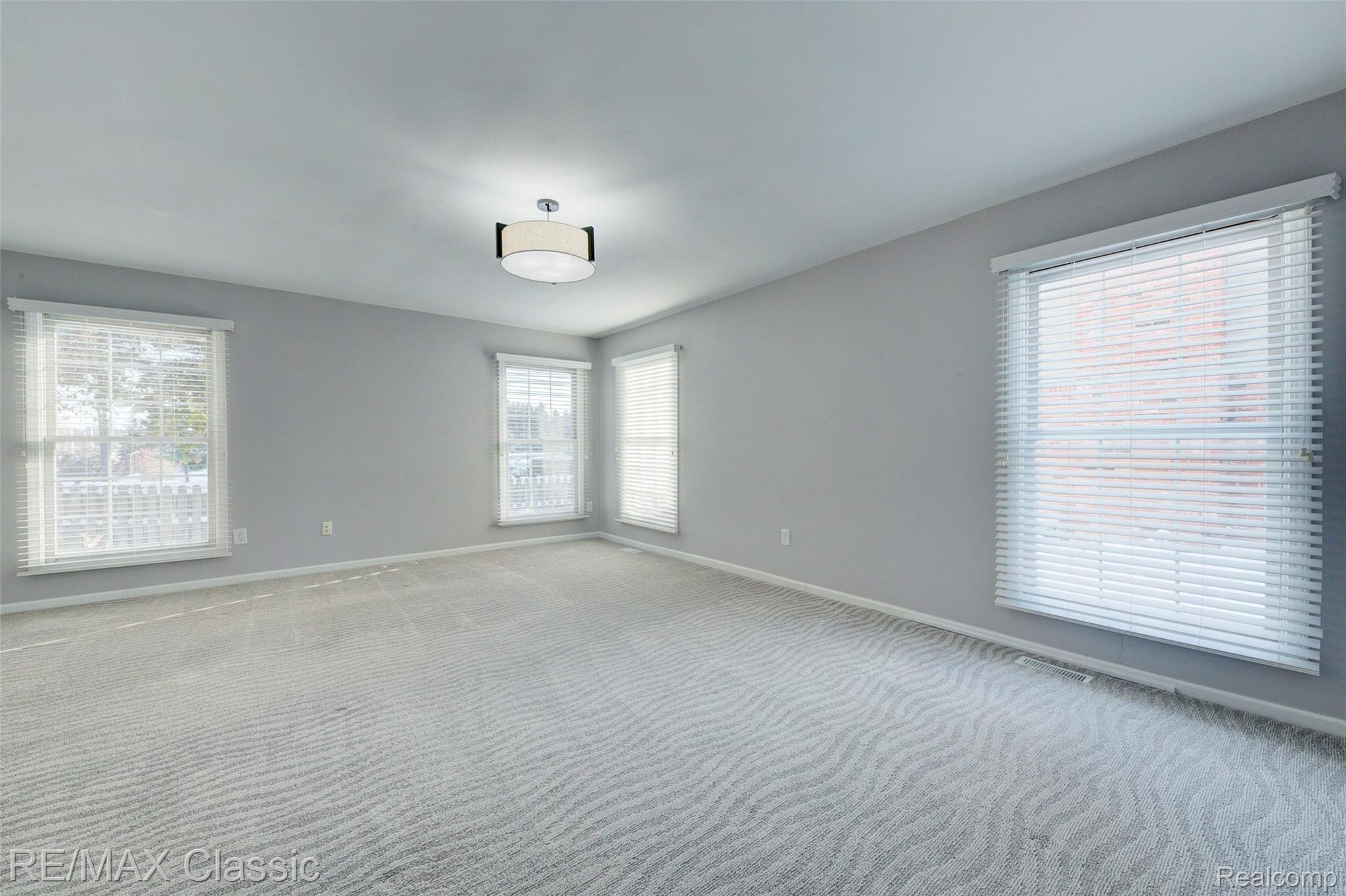 1014 Pointe Pl Boulevard Rochester, MI 48307 - Photo 41 of 80 930A3273_4_5.jpg