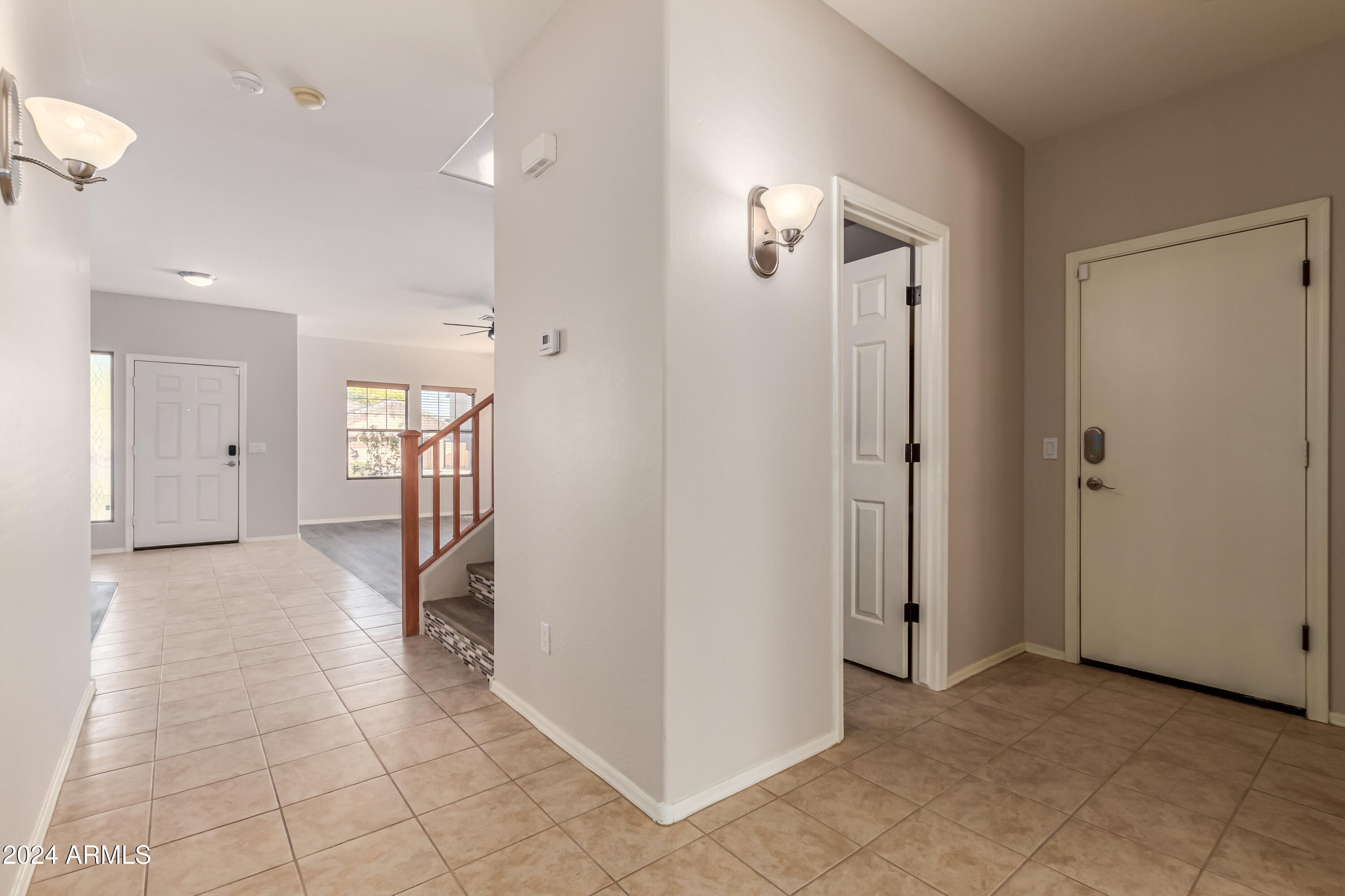 24460 Plum Road Florence, AZ 85132 - Photo 3 of 37 plum entry hallway