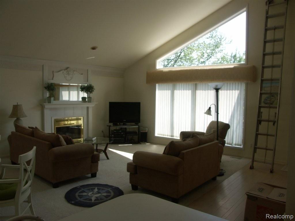 6590 Cranberry Lake Road Clarkston, MI 48348 - Photo 4 of 21 PICT0016.JPG