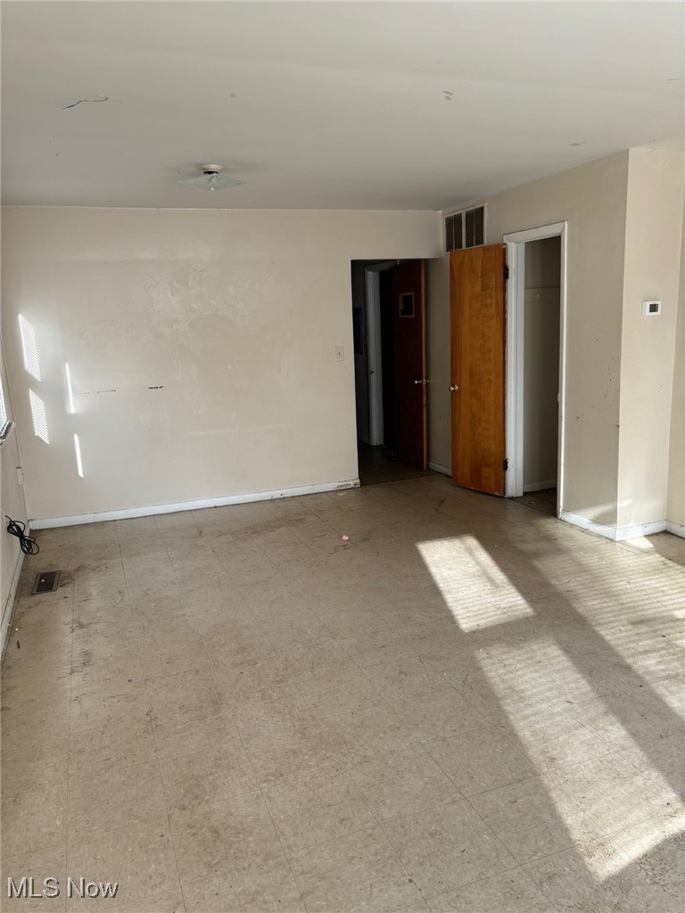 1514 Coventry Road Cleveland, OH 44118 - Photo 25 of 27 View of spare room