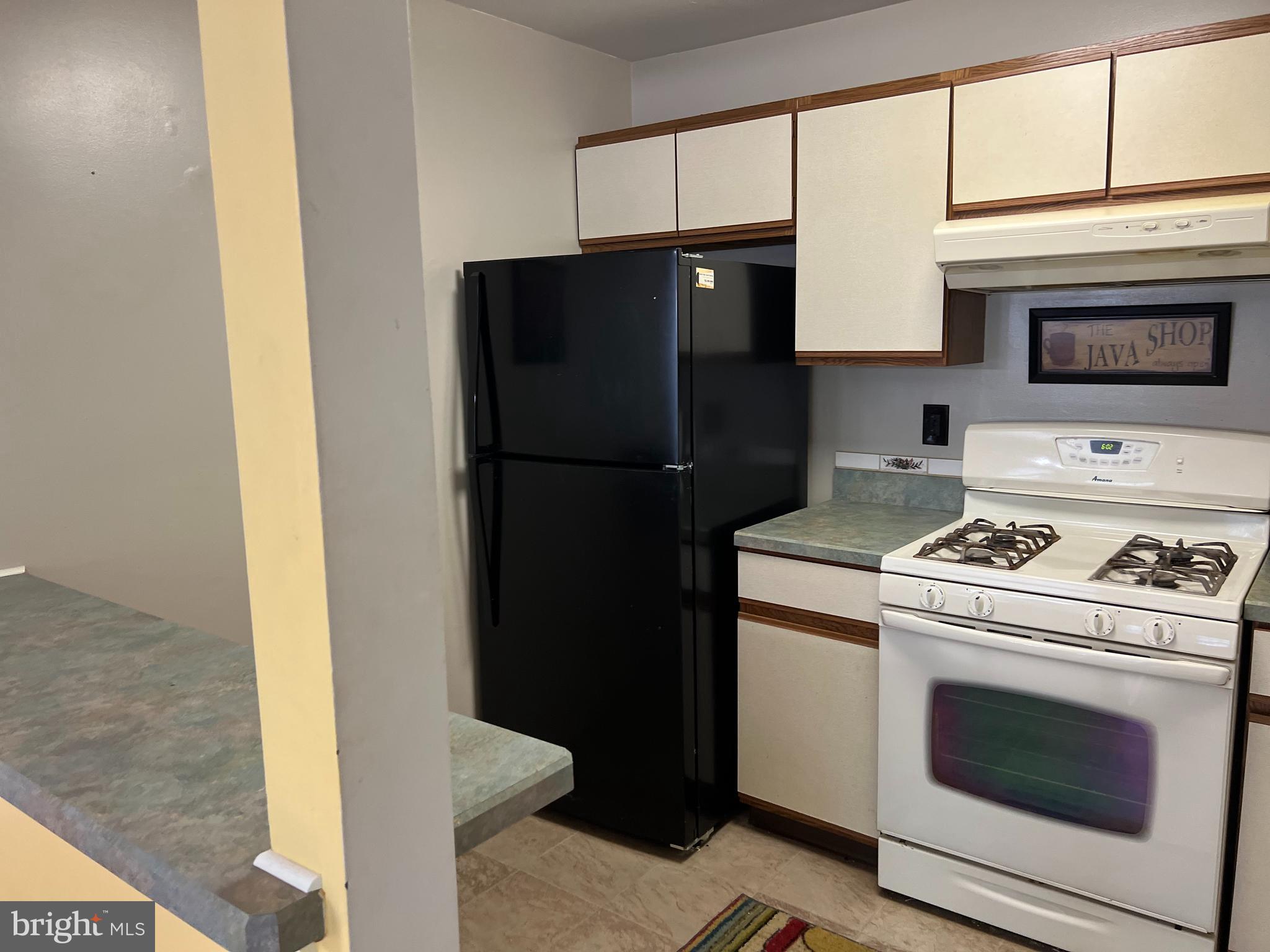 809 Woodhaven Drive Edison, NJ 08817 - Photo 14 of 40
