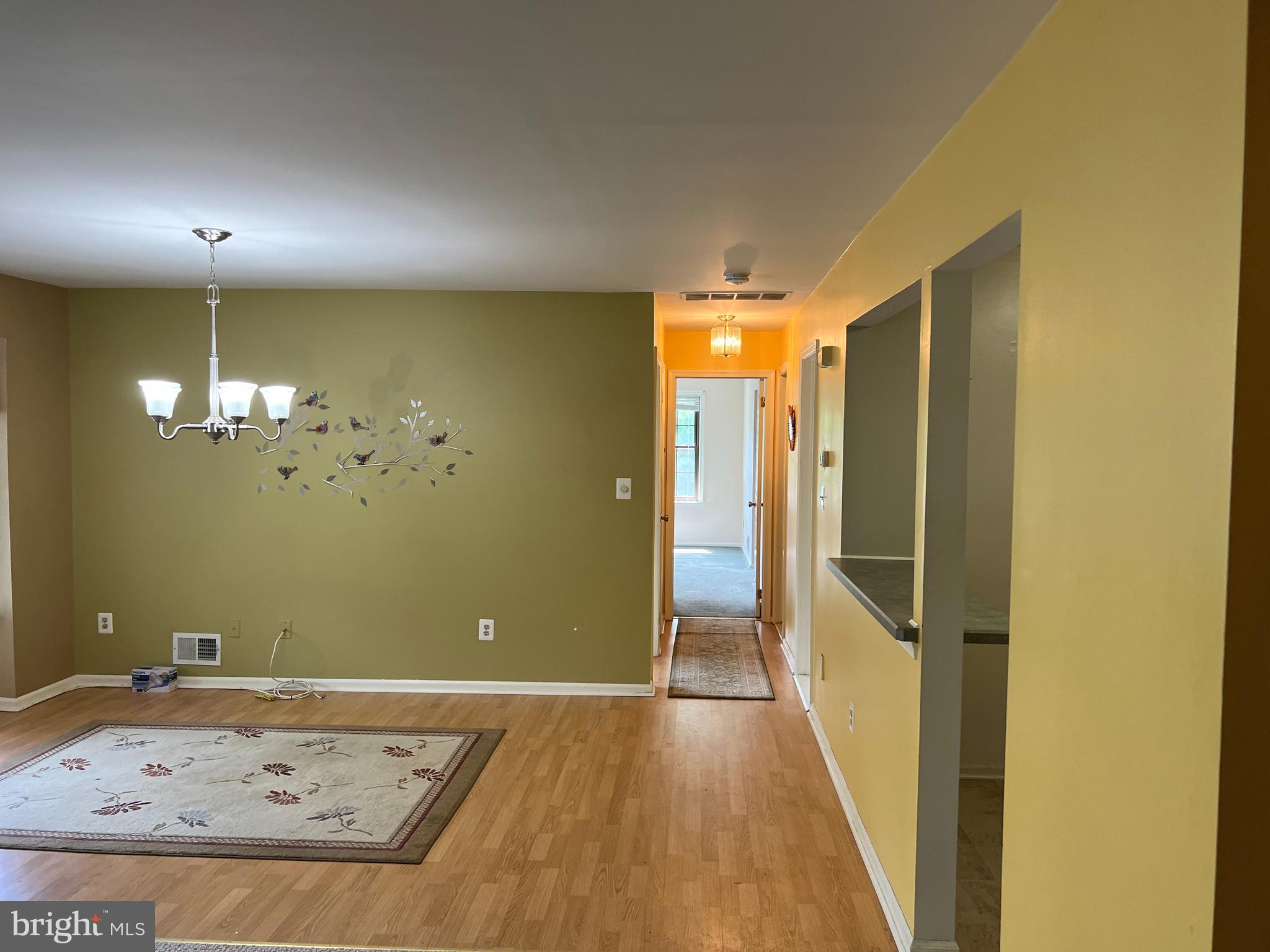 809 Woodhaven Drive Edison, NJ 08817 - Photo 15 of 40
