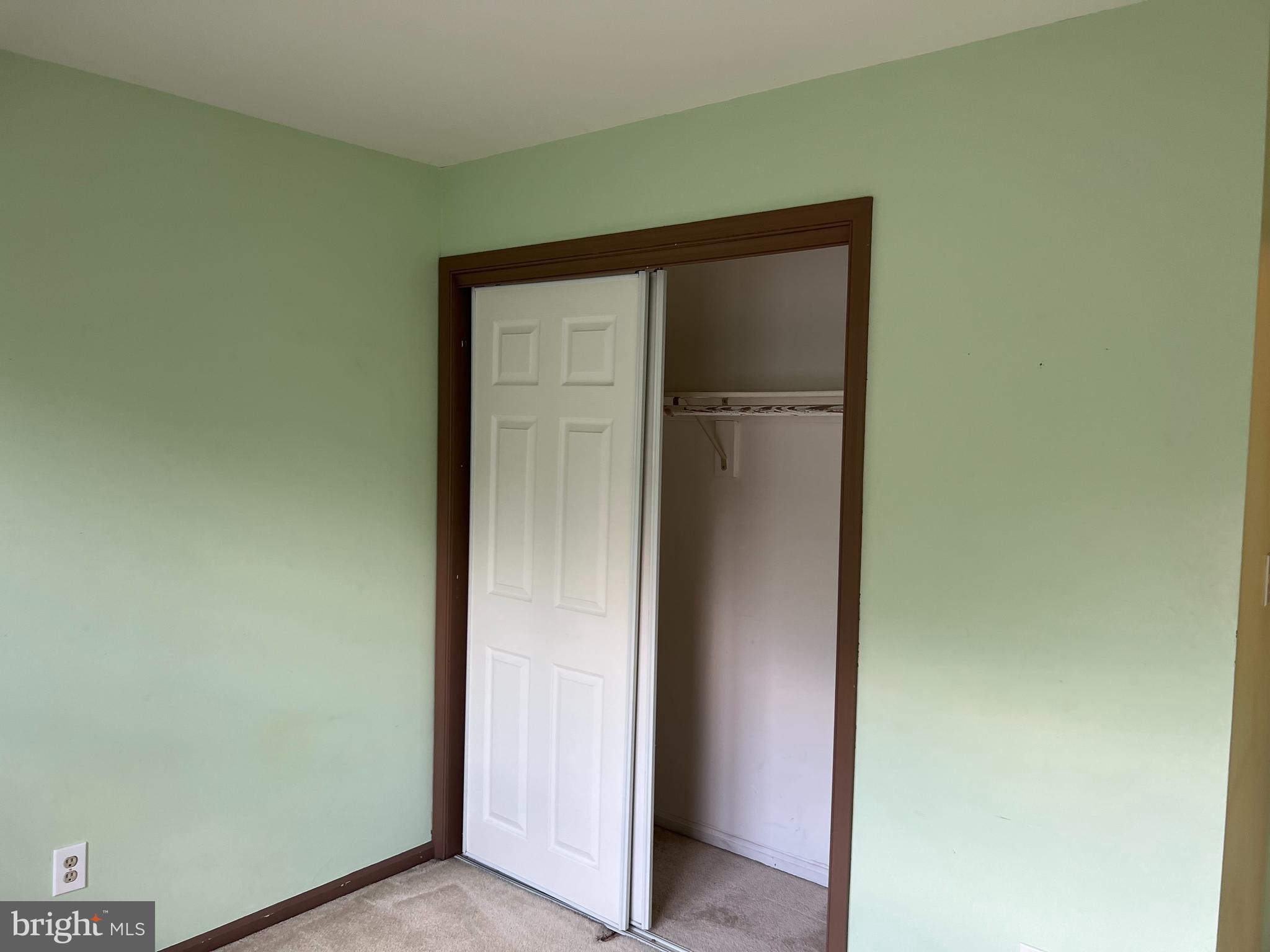 809 Woodhaven Drive Edison, NJ 08817 - Photo 18 of 40