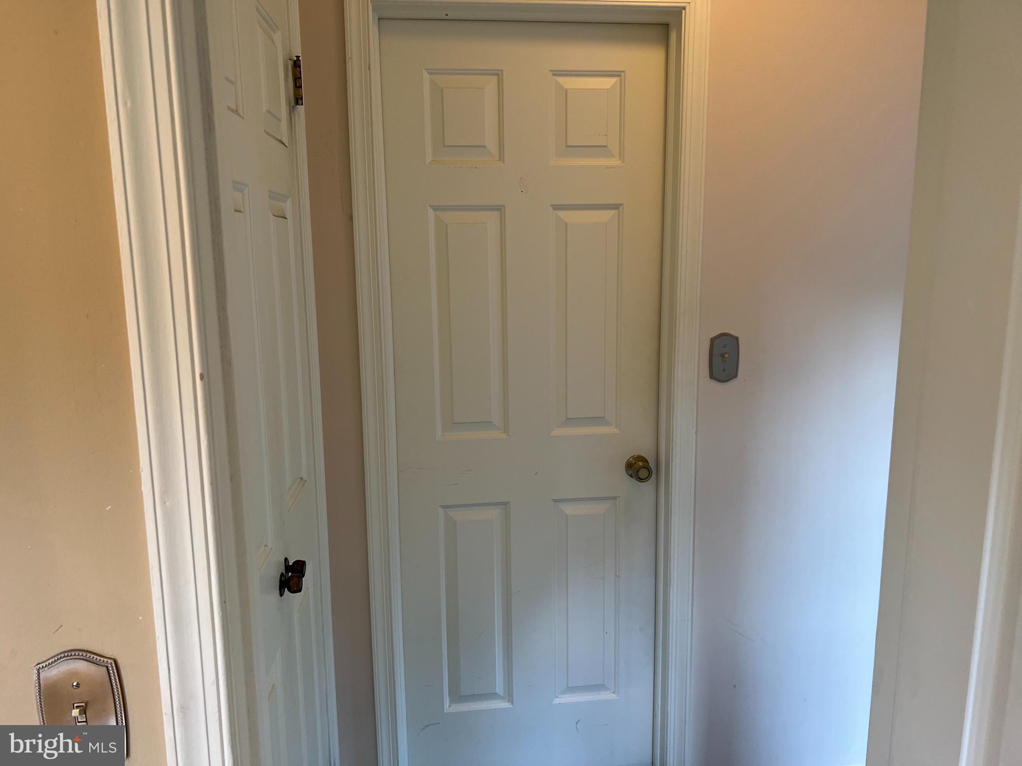 809 Woodhaven Drive Edison, NJ 08817 - Photo 34 of 40